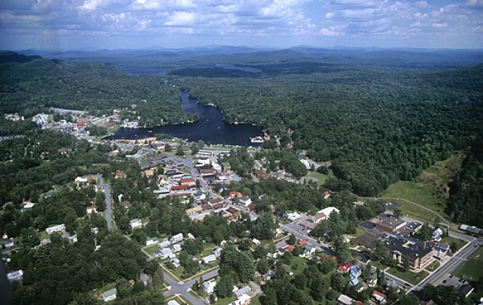 f710044bf79a4b1f5d8b085e5e5d9711_XL a view of a mountain
